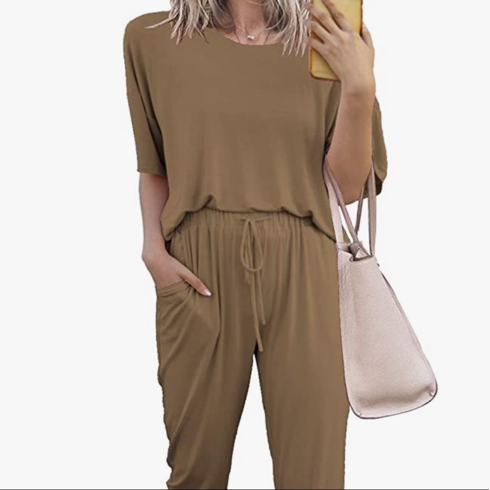 Dark Khaki Women’s Two Piece Outfit Short Sleeve
